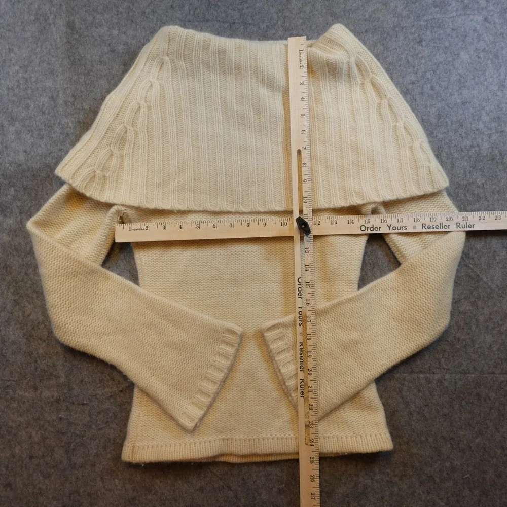Trina Turk Sweater Womens Medium Cream Lambs Wool Angora Cable Knit Off Shoulder